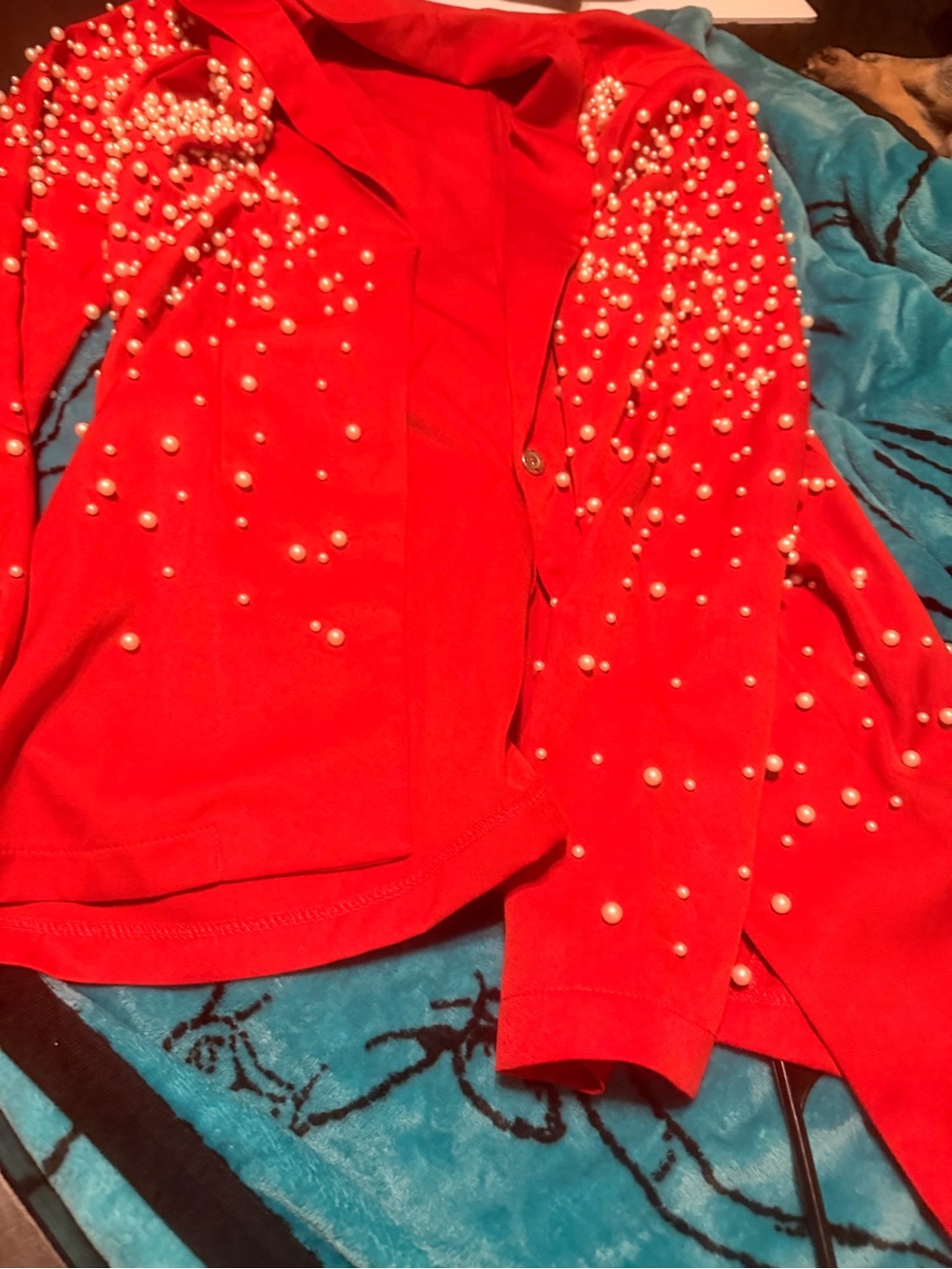 chic Red Pearl-Accent Women’s Cardigan